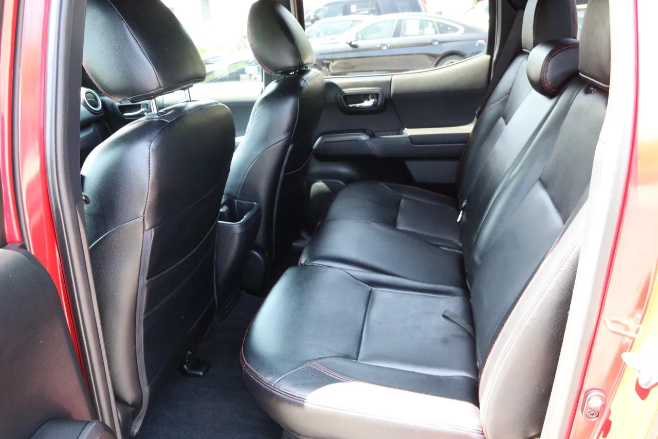 2018 Toyota Tacoma Double Cab — photo 21 of 34