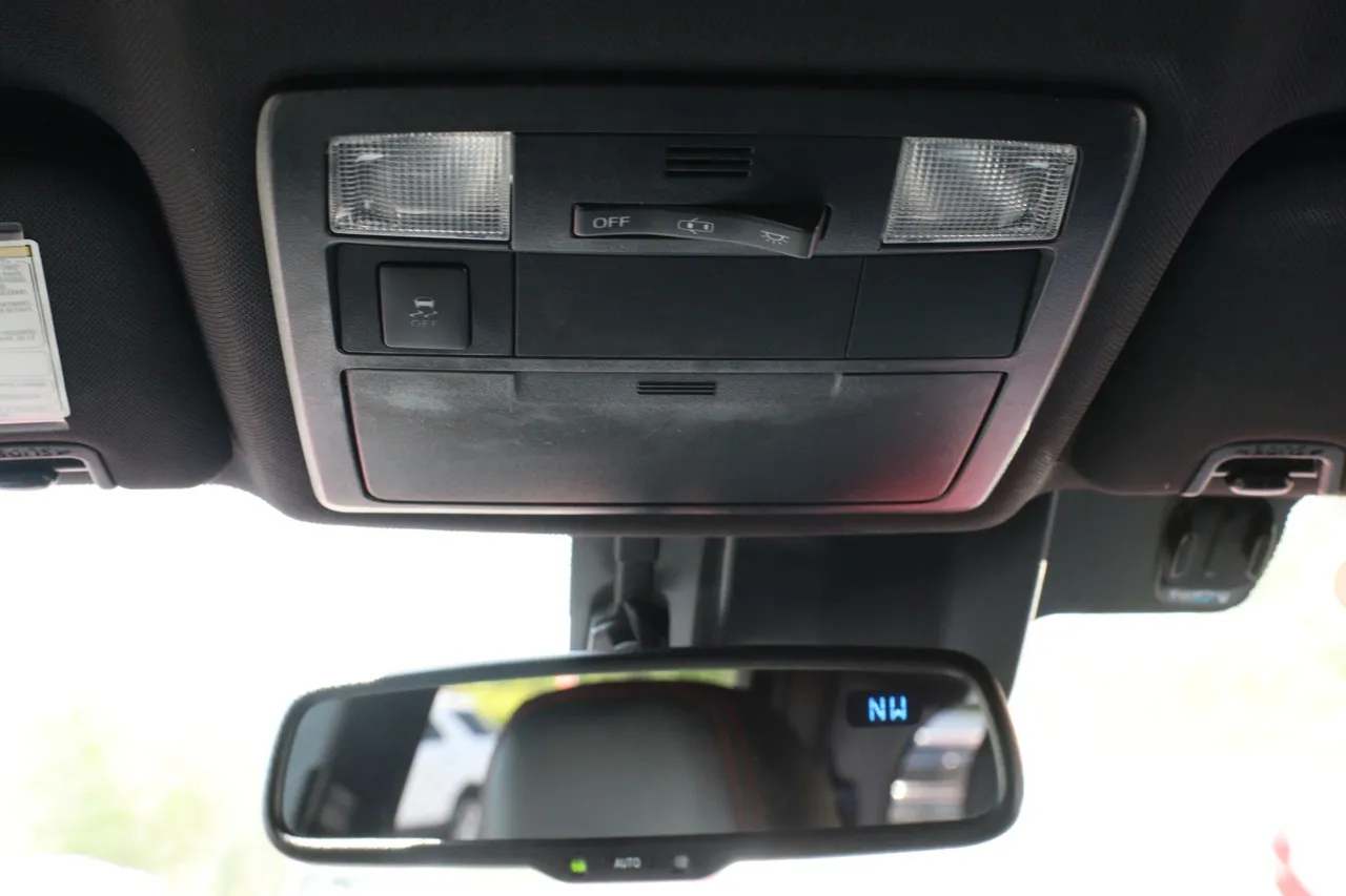 2018 Toyota Tacoma Double Cab — photo 33 of 34