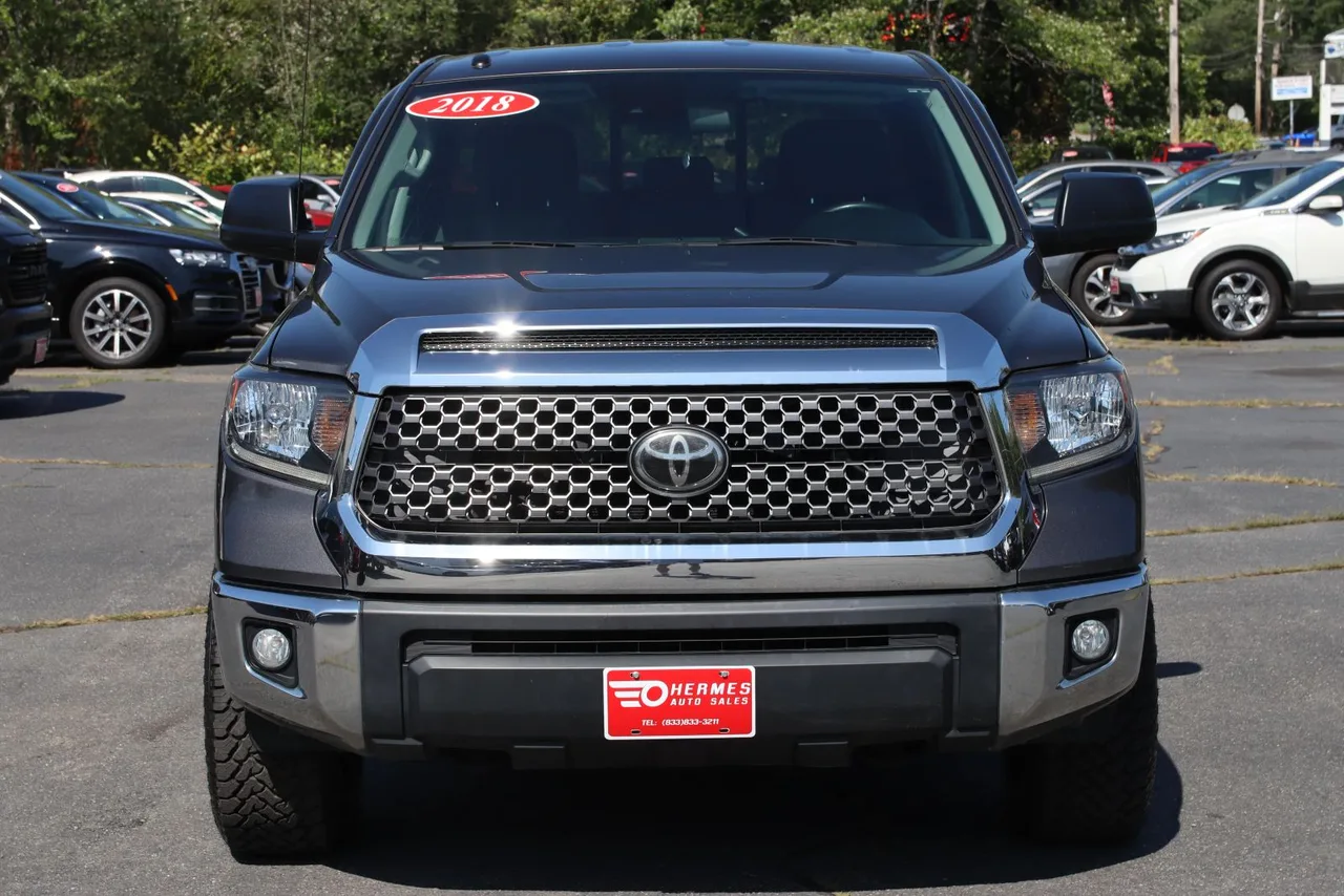 2018 Toyota Tundra Double Cab SR5 Pickup 4D 6 1/2 ft in Gray — photo 2 of 31
