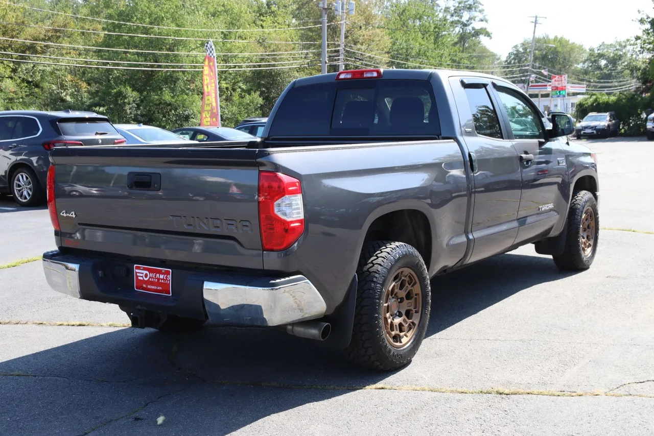 2018 Toyota Tundra Double Cab SR5 Pickup 4D 6 1/2 ft in Gray — photo 8 of 31