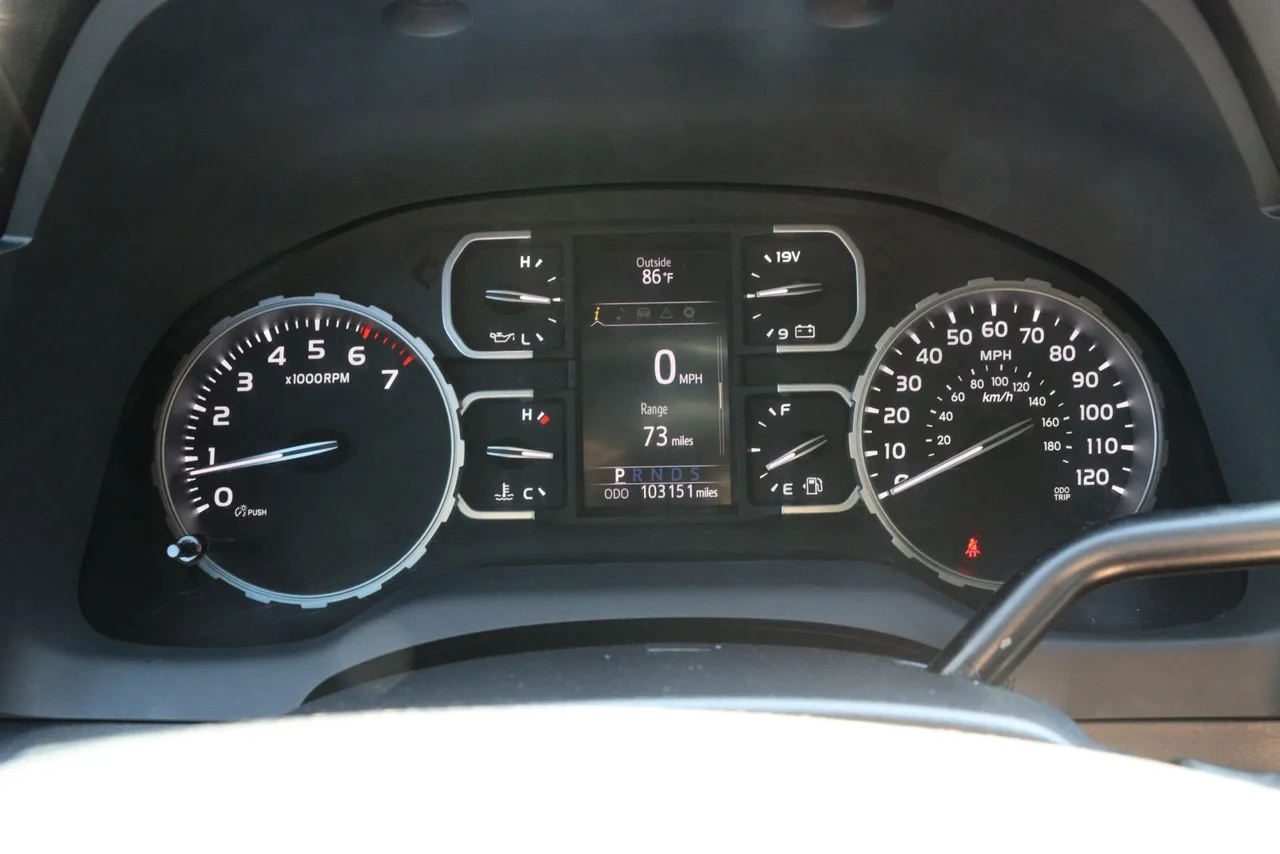 2018 Toyota Tundra Double Cab SR5 Pickup 4D 6 1/2 ft in Gray — photo 17 of 31