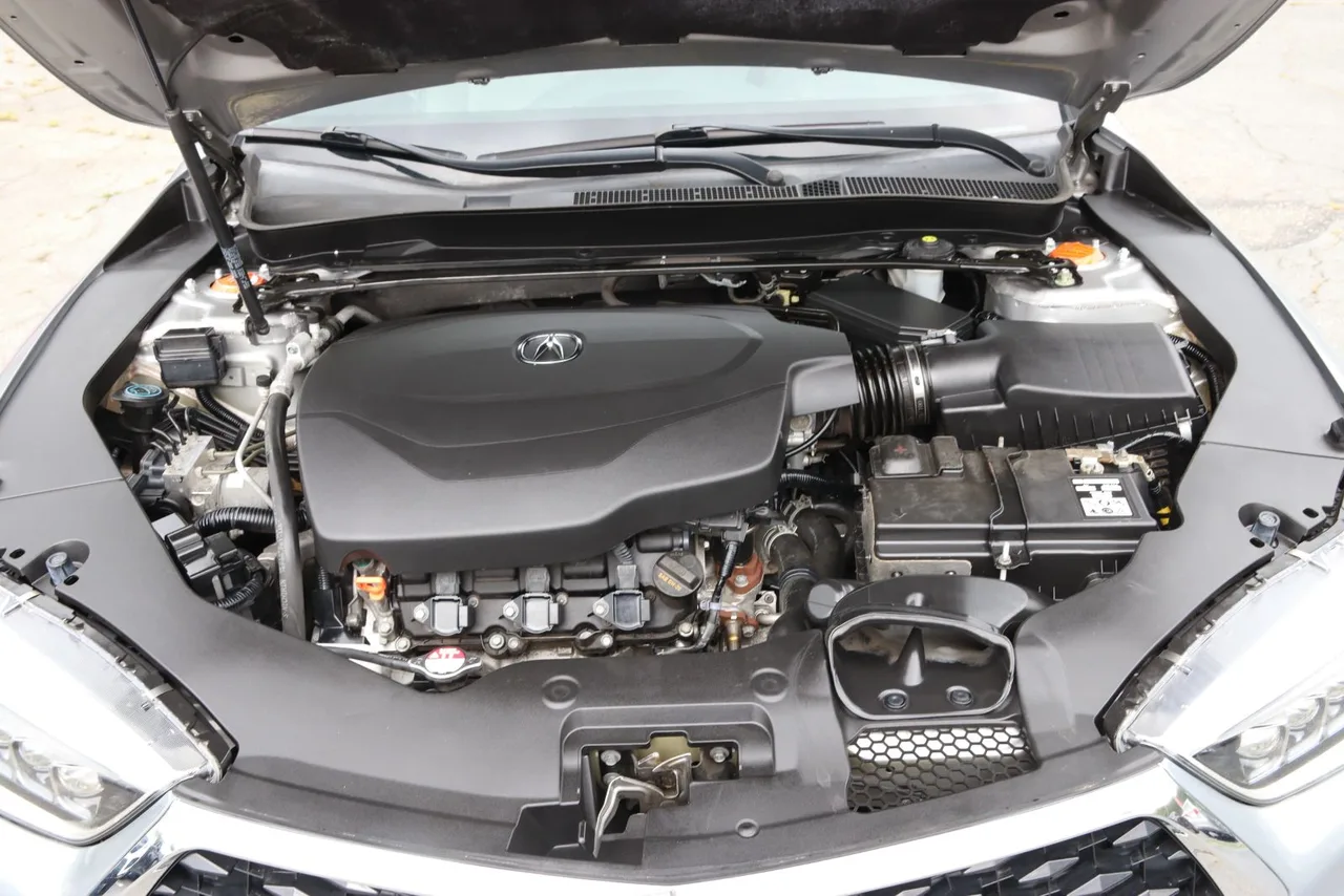 2019 Acura TLX 3.5 Sedan 4D in Gray — photo 11 of 33