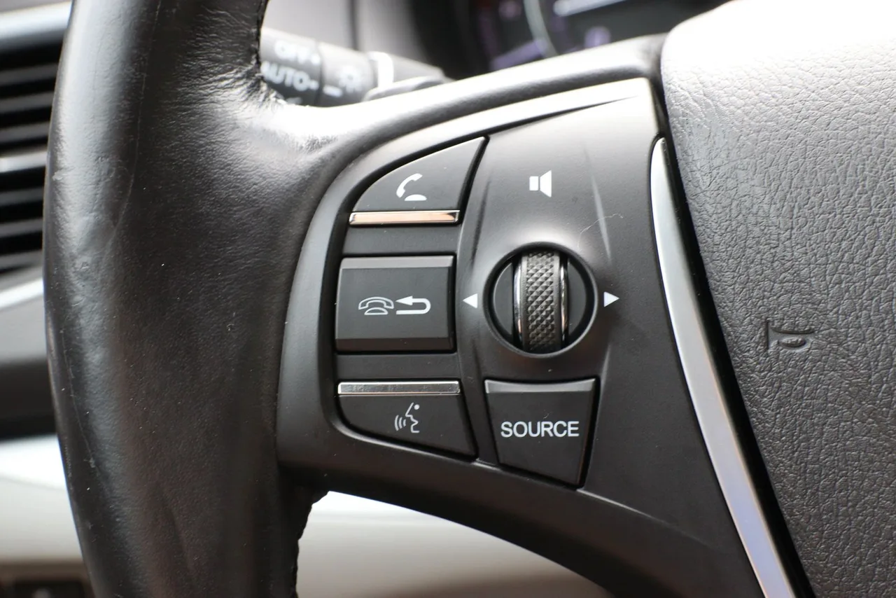 2019 Acura TLX 3.5 Sedan 4D in Gray — photo 21 of 33