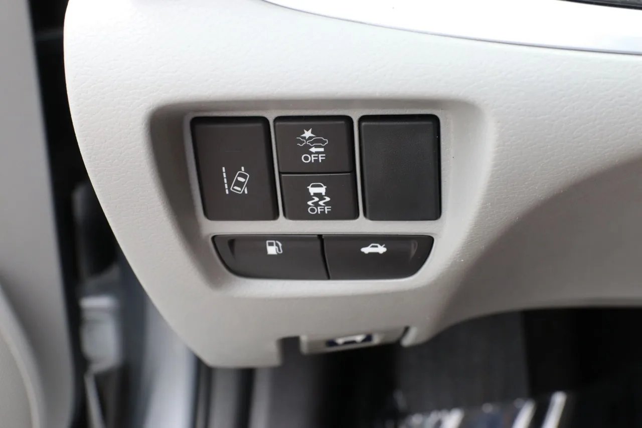 2019 Acura TLX 3.5 Sedan 4D in Gray — photo 23 of 33