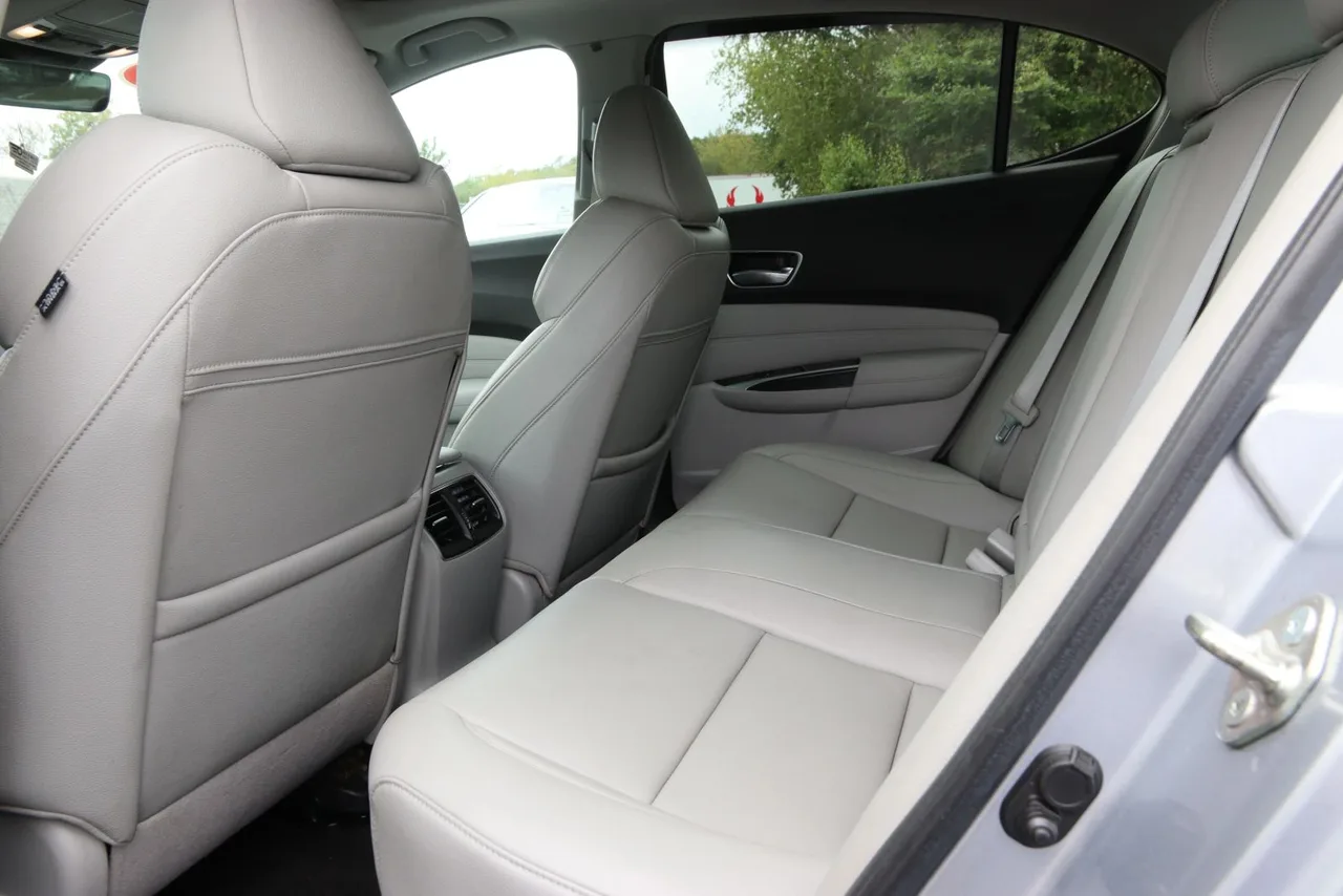2019 Acura TLX 3.5 Sedan 4D in Gray — photo 32 of 33