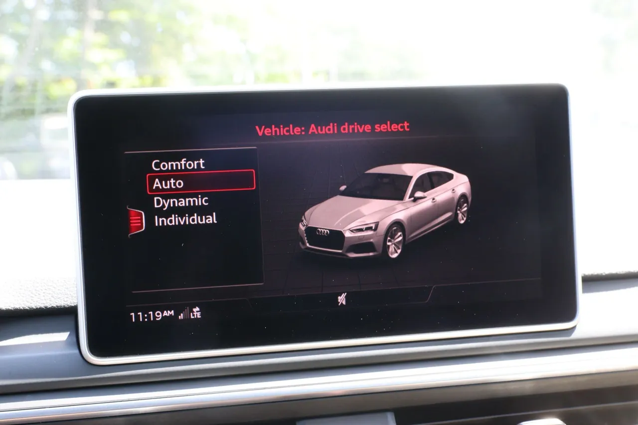 2019 Audi A5 — photo 16 of 34