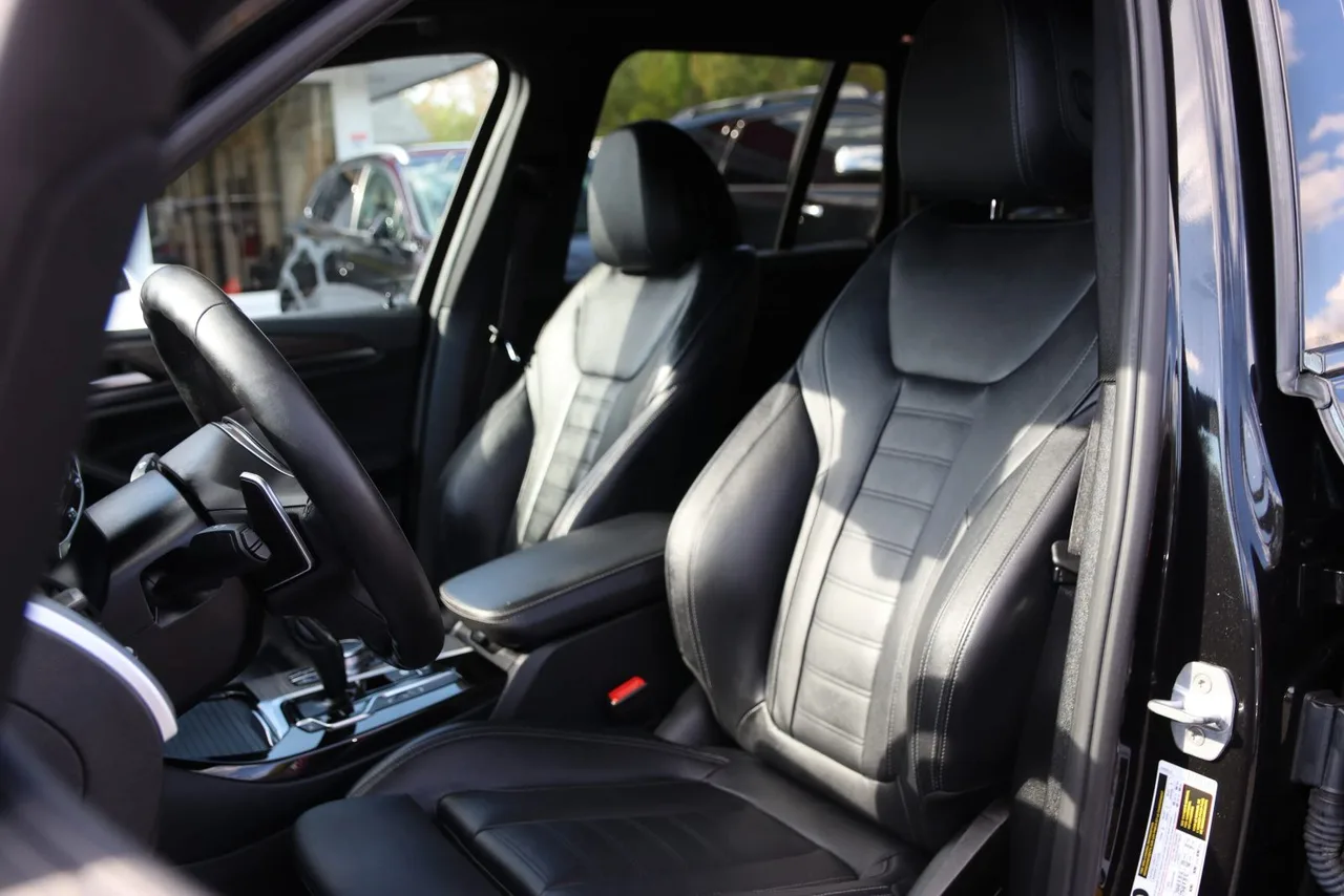 2019 BMW X3 M40i Sport Utility 4D in Black — photo 13 of 45