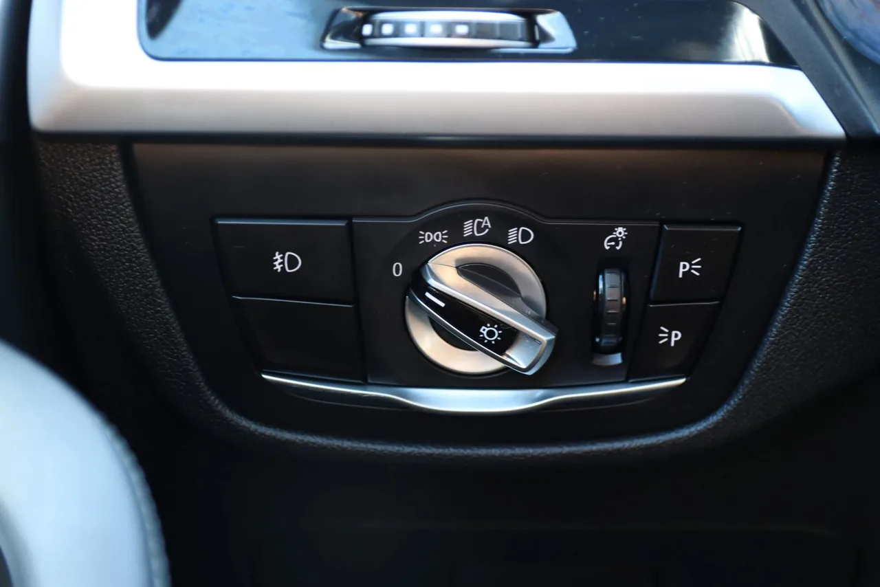 2019 BMW X3 M40i Sport Utility 4D in Black — photo 34 of 45