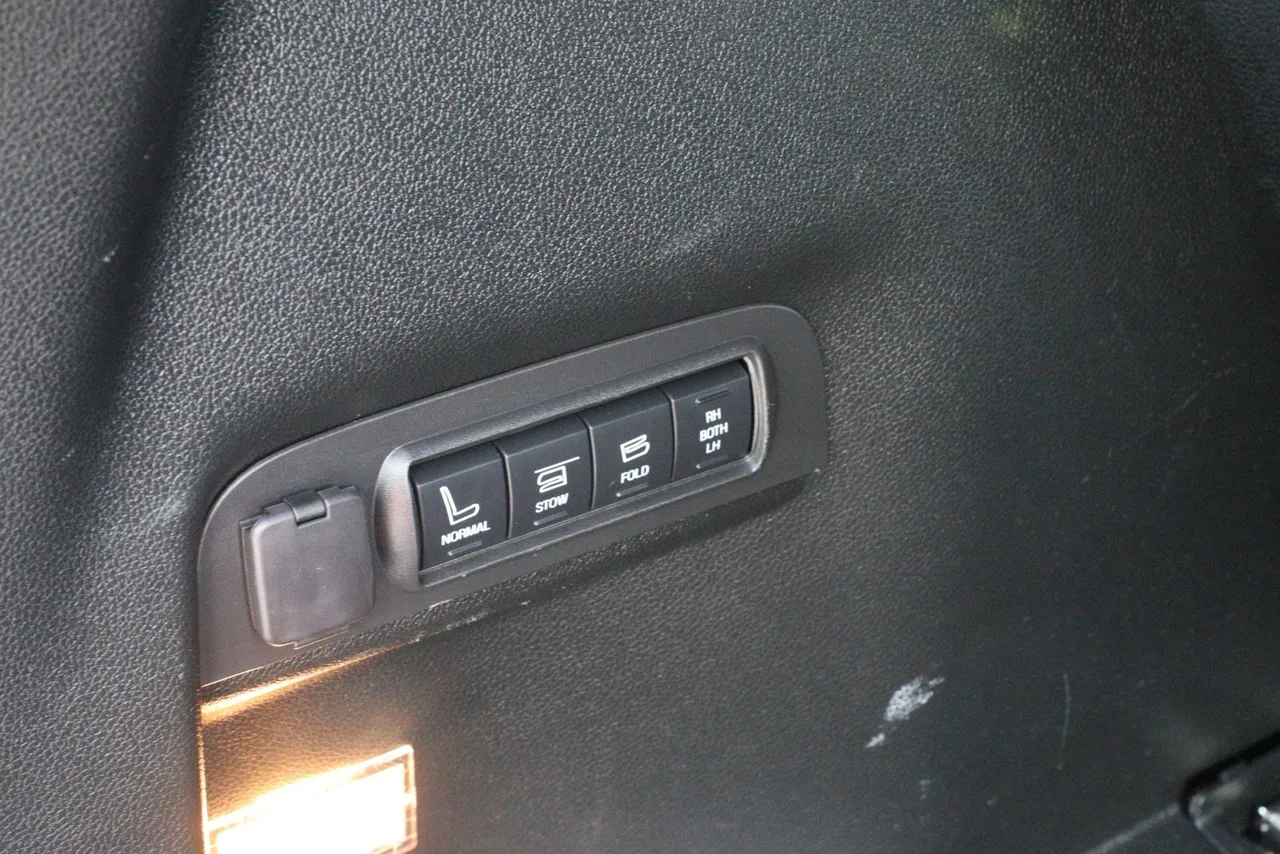 2019 Ford Explorer Sport SUV 4D in Black — photo 13 of 35
