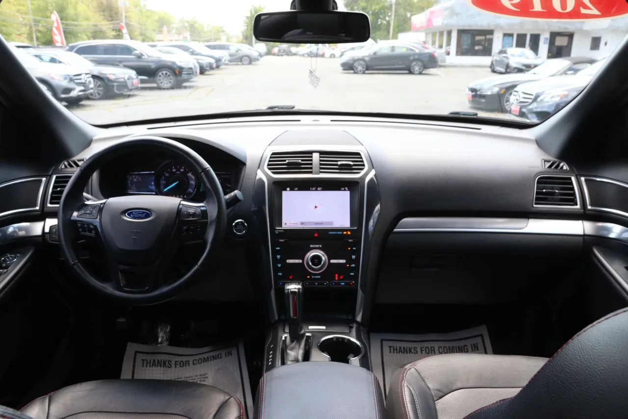 2019 Ford Explorer Sport SUV 4D in Black — photo 20 of 35