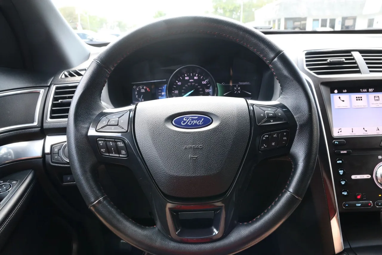 2019 Ford Explorer Sport SUV 4D in Black — photo 23 of 35