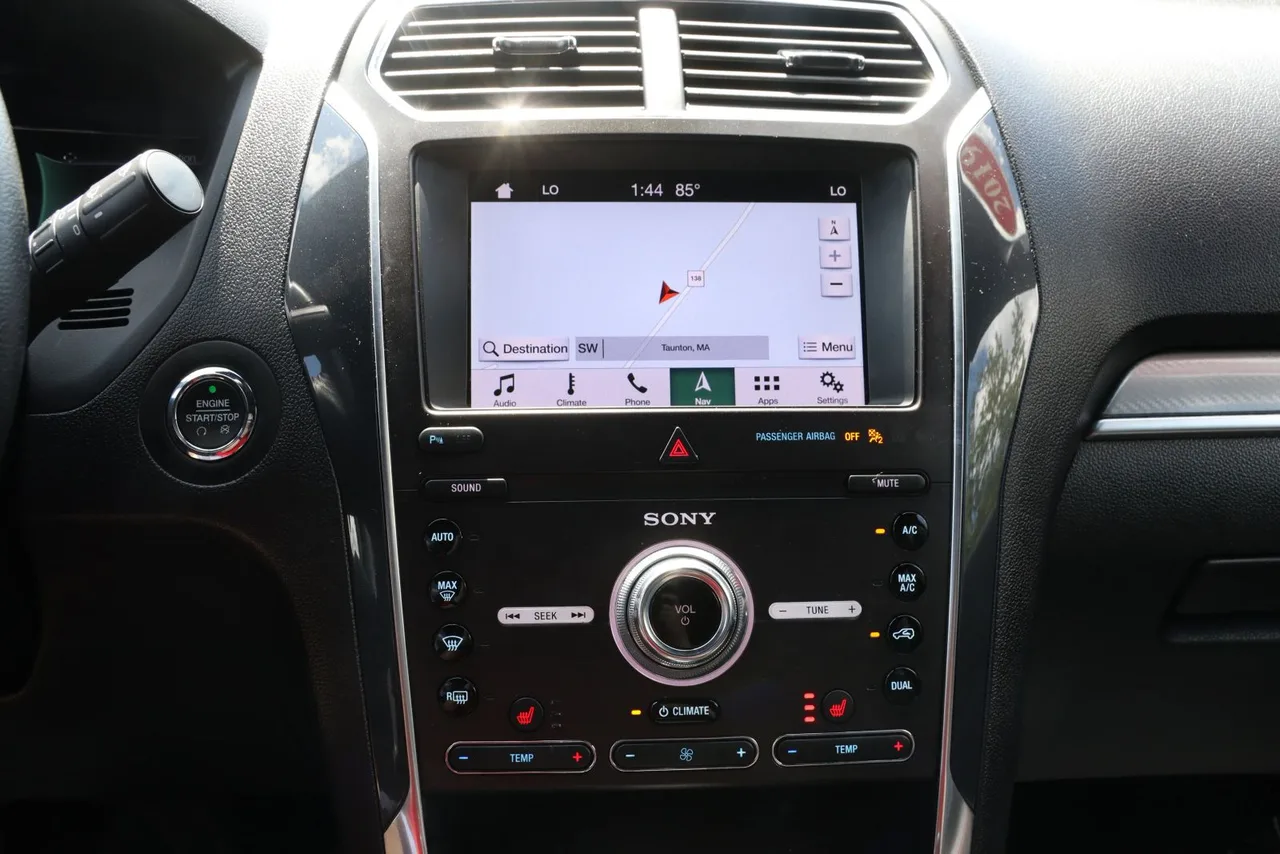 2019 Ford Explorer Sport SUV 4D in Black — photo 28 of 35