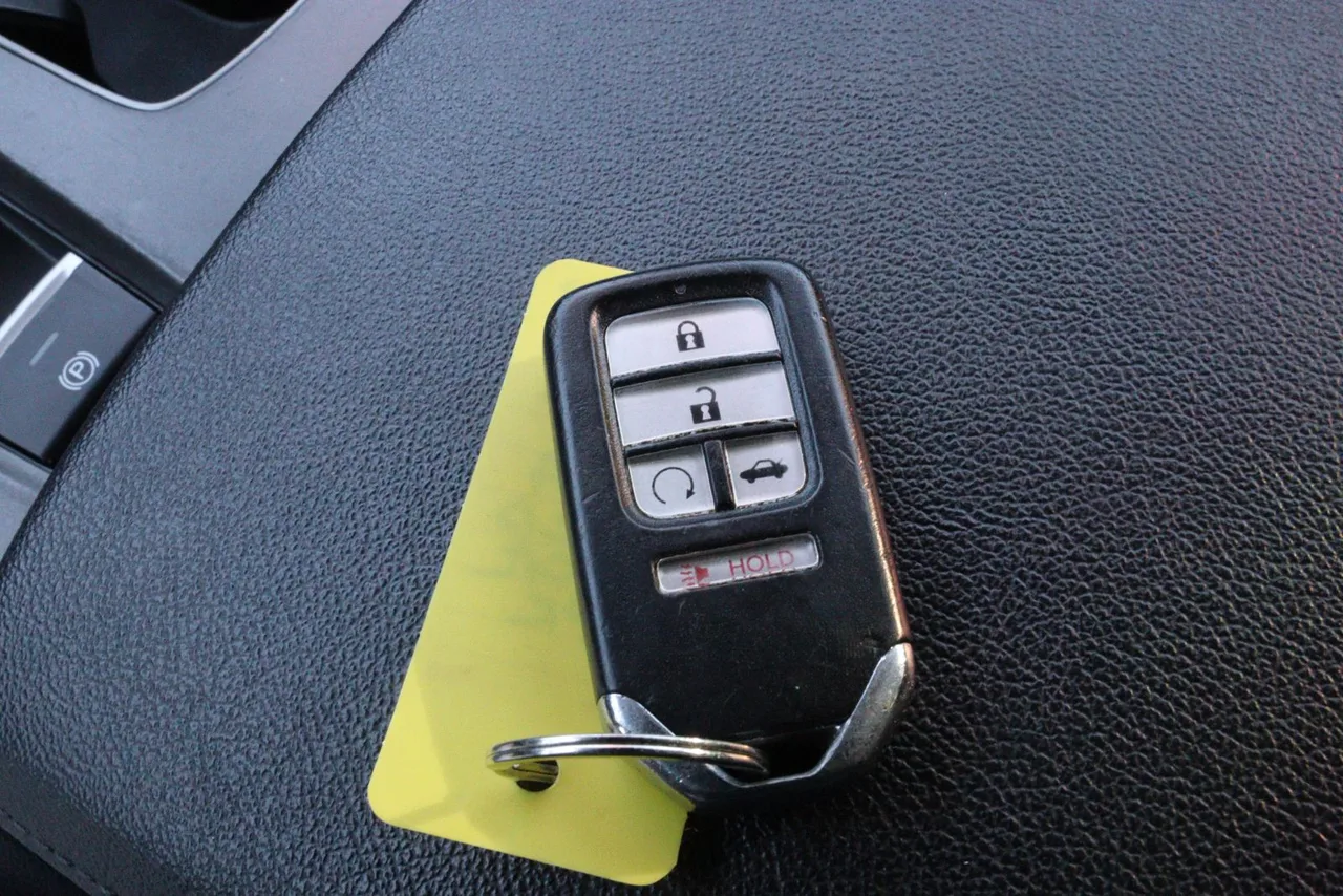 2019 Honda Accord — photo 33 of 33