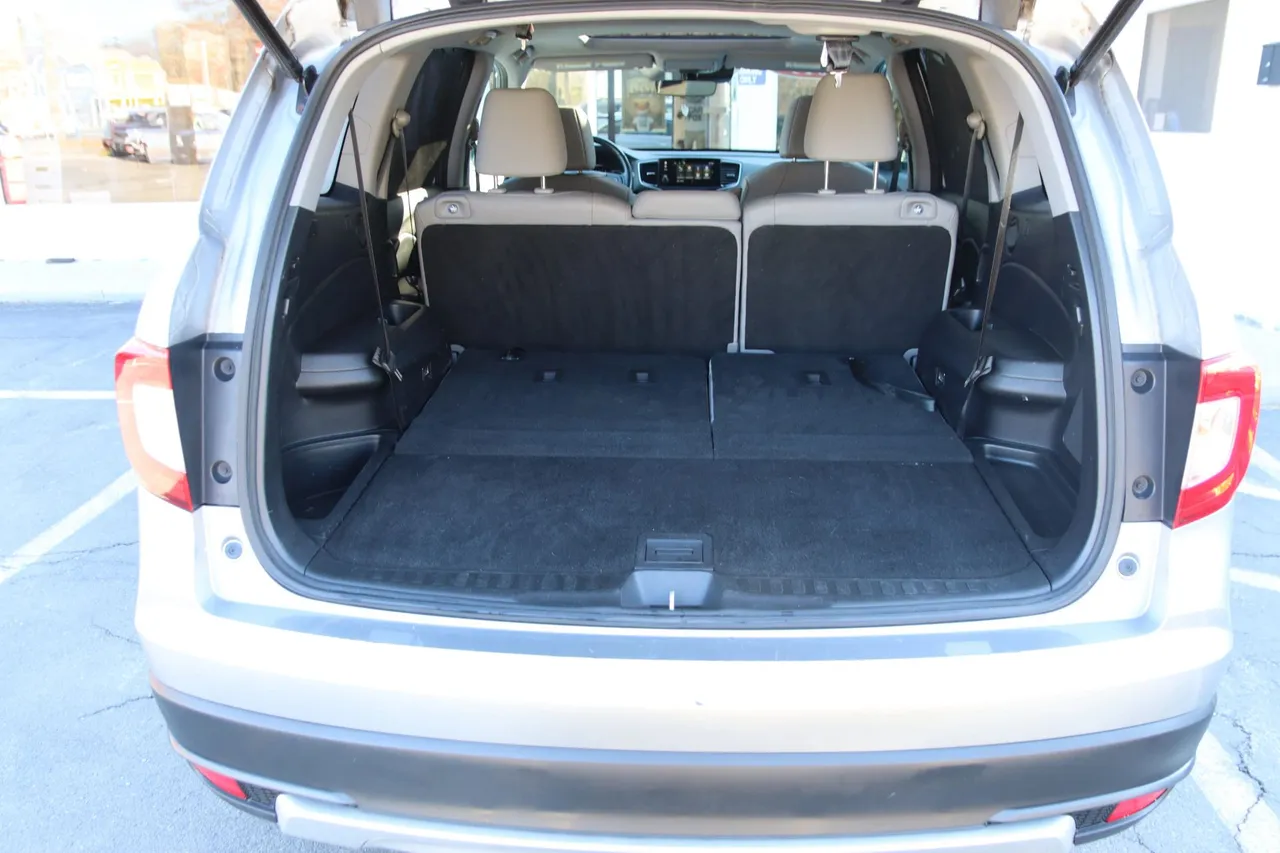 2019 Honda Pilot — photo 21 of 34