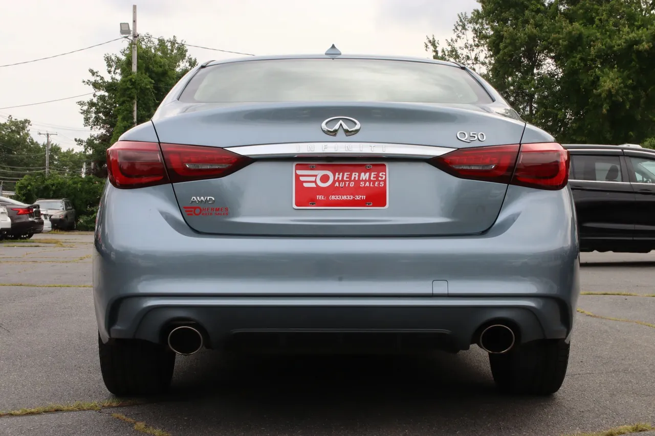 2019 Infiniti Q50 — photo 7 of 34