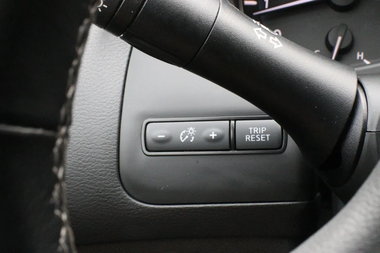 2019 Infiniti Q50 — photo 24 of 34