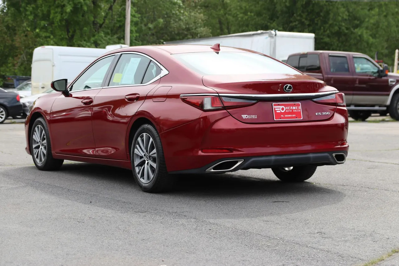 2019 Lexus ES — photo 3 of 30
