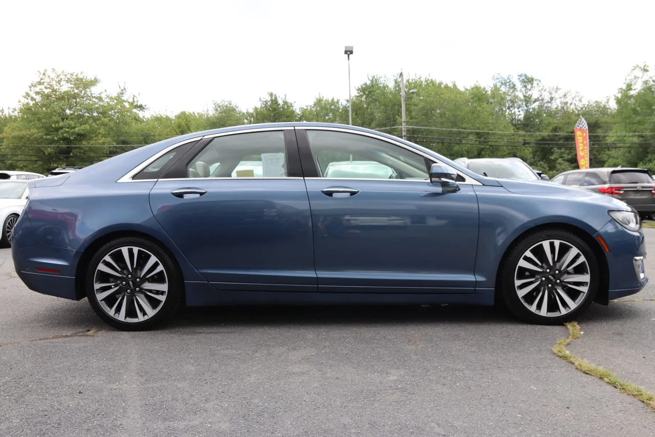 2019 Lincoln MKZ — photo 6 of 33