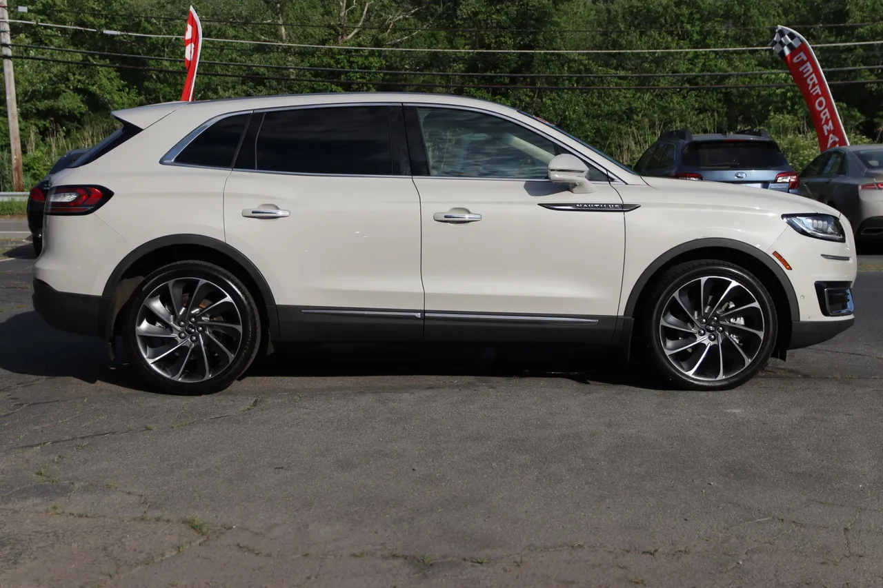 2019 Lincoln Nautilus — photo 6 of 35