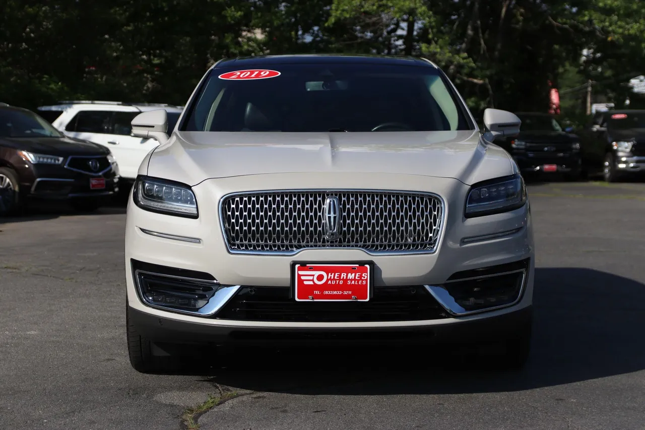 2019 Lincoln Nautilus — photo 8 of 35