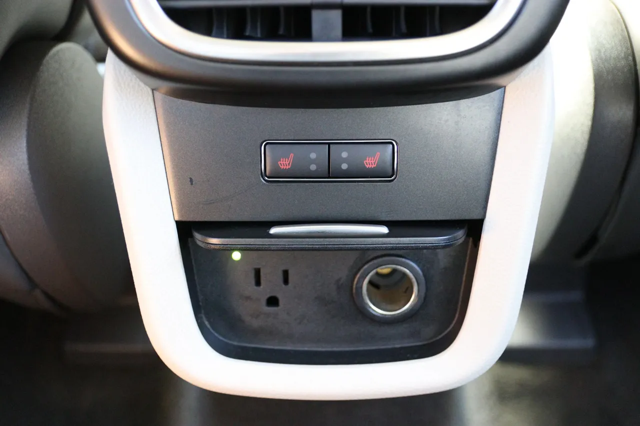 2019 Lincoln Nautilus — photo 16 of 35