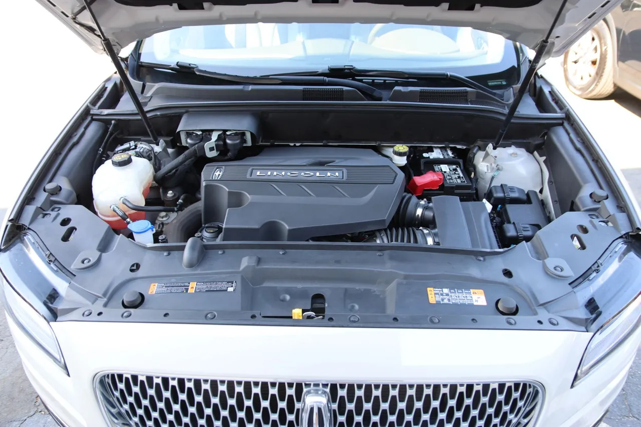 2019 Lincoln Nautilus — photo 34 of 35