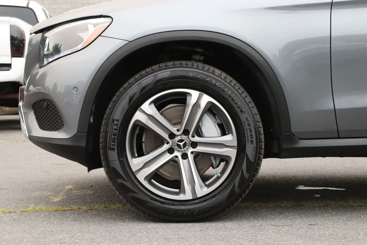 2019 Mercedes-Benz GLC — photo 3 of 18