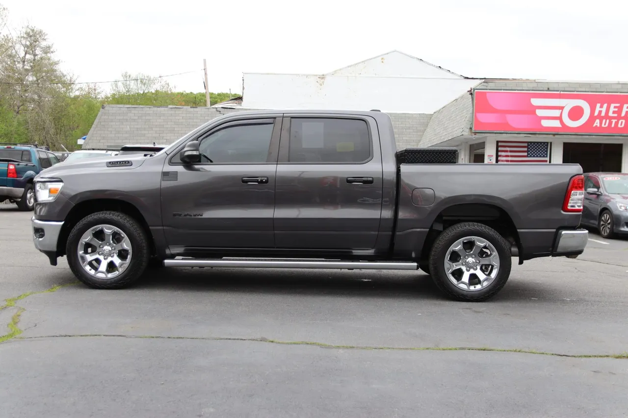 2019 Ram 1500 Crew Cab — photo 2 of 32