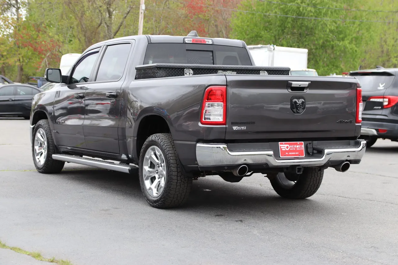 2019 Ram 1500 Crew Cab — photo 3 of 32