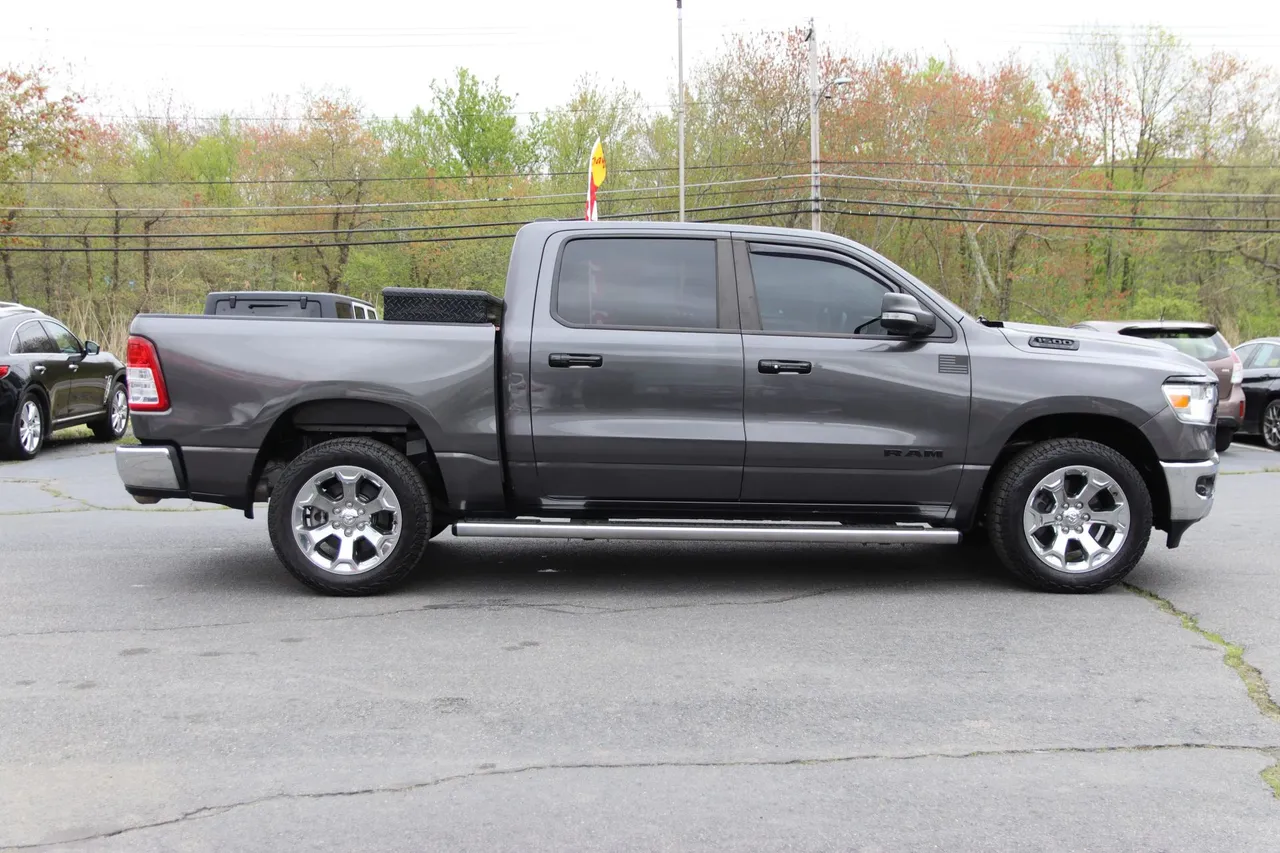 2019 Ram 1500 Crew Cab — photo 6 of 32