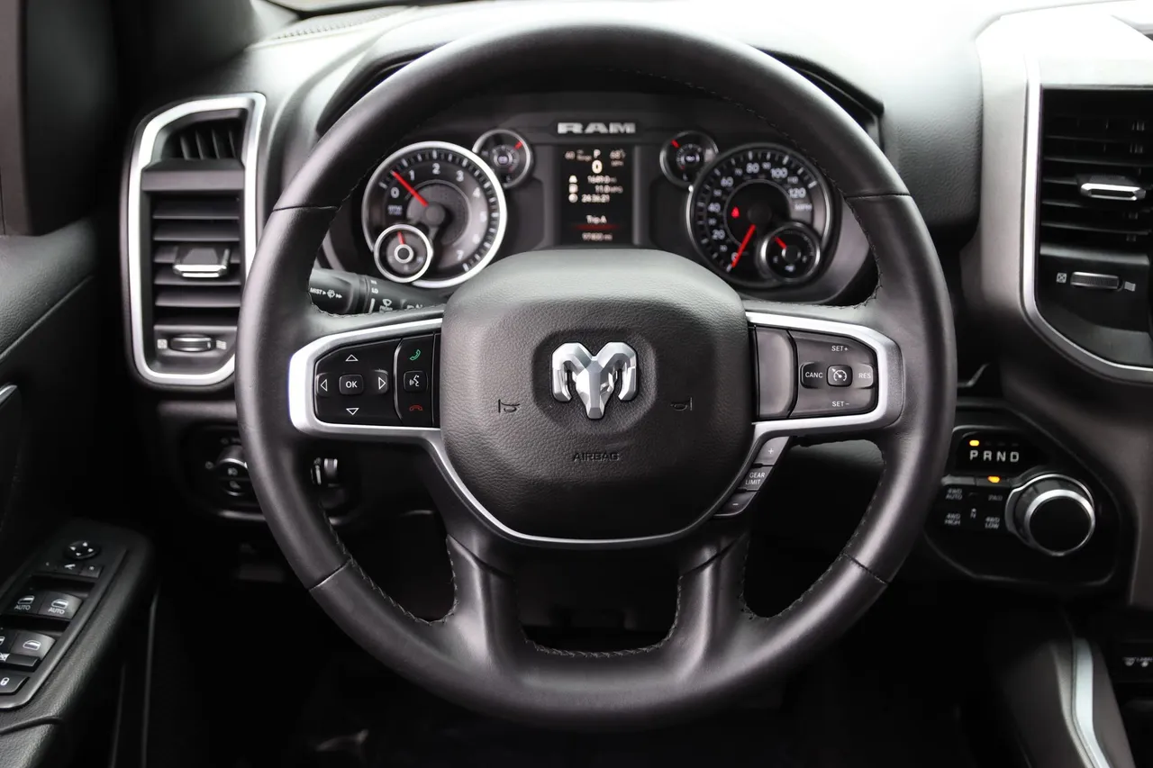 2019 Ram 1500 Crew Cab — photo 19 of 32