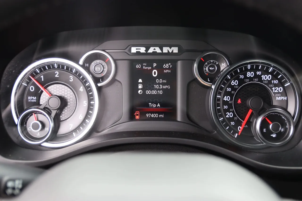 2019 Ram 1500 Crew Cab — photo 20 of 32