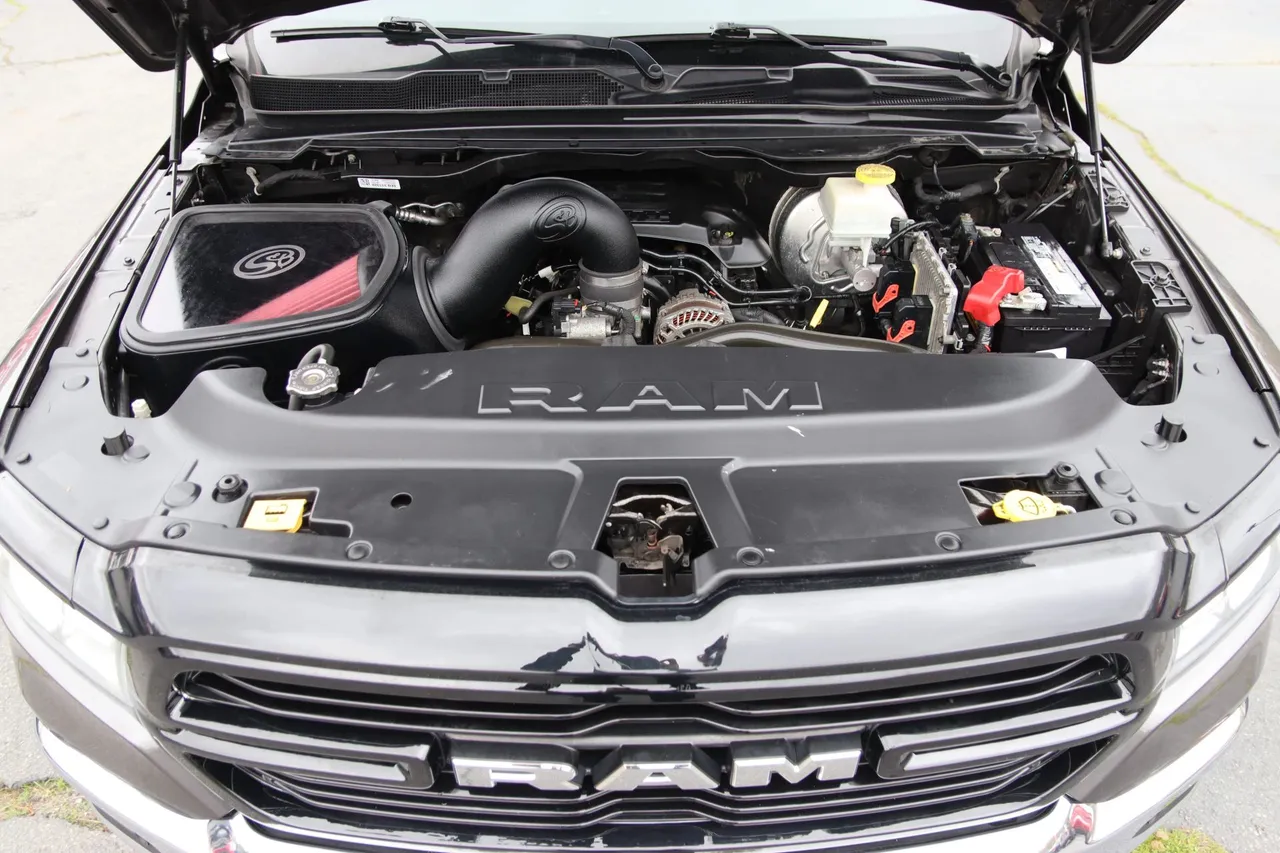 2019 Ram 1500 Crew Cab — photo 29 of 32