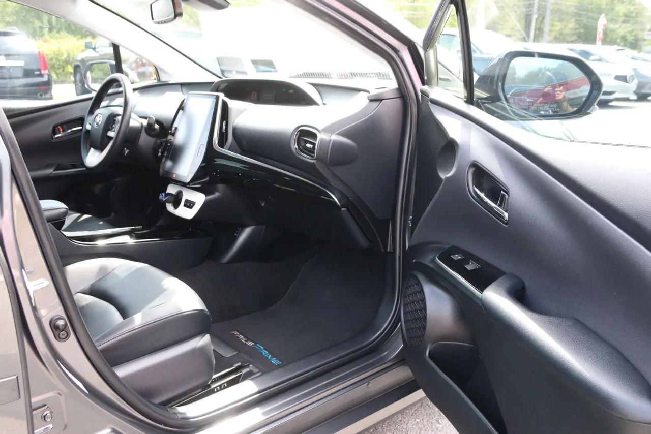 2019 Toyota Prius Prime Advanced Hatchback 4D in Gray — photo 19 of 37
