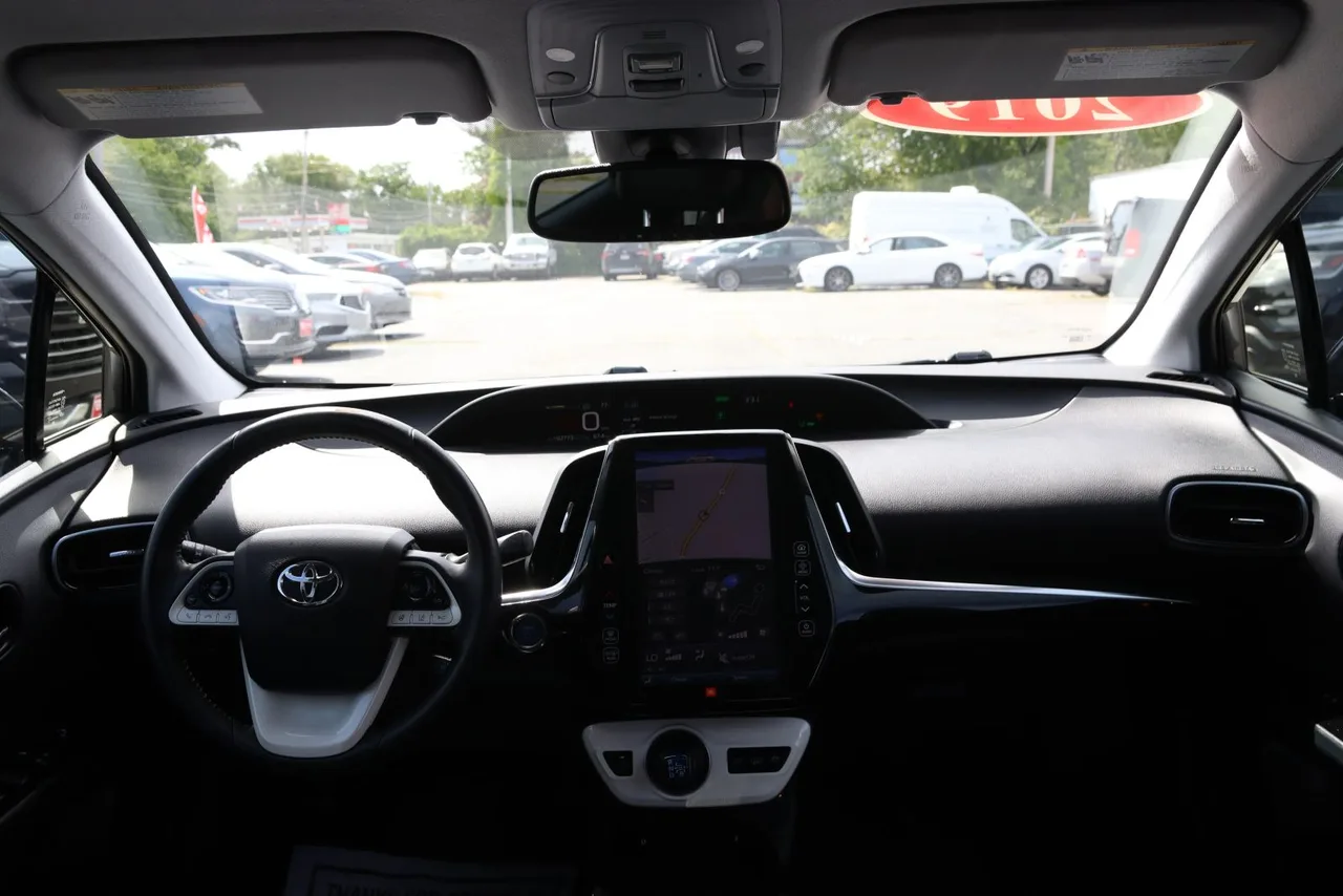 2019 Toyota Prius Prime Advanced Hatchback 4D in Gray — photo 22 of 37