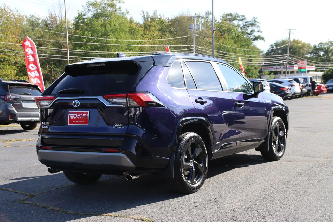 2019 Toyota RAV4 Hybrid XSE Sport Utility 4D in Blue — photo 9 of 38