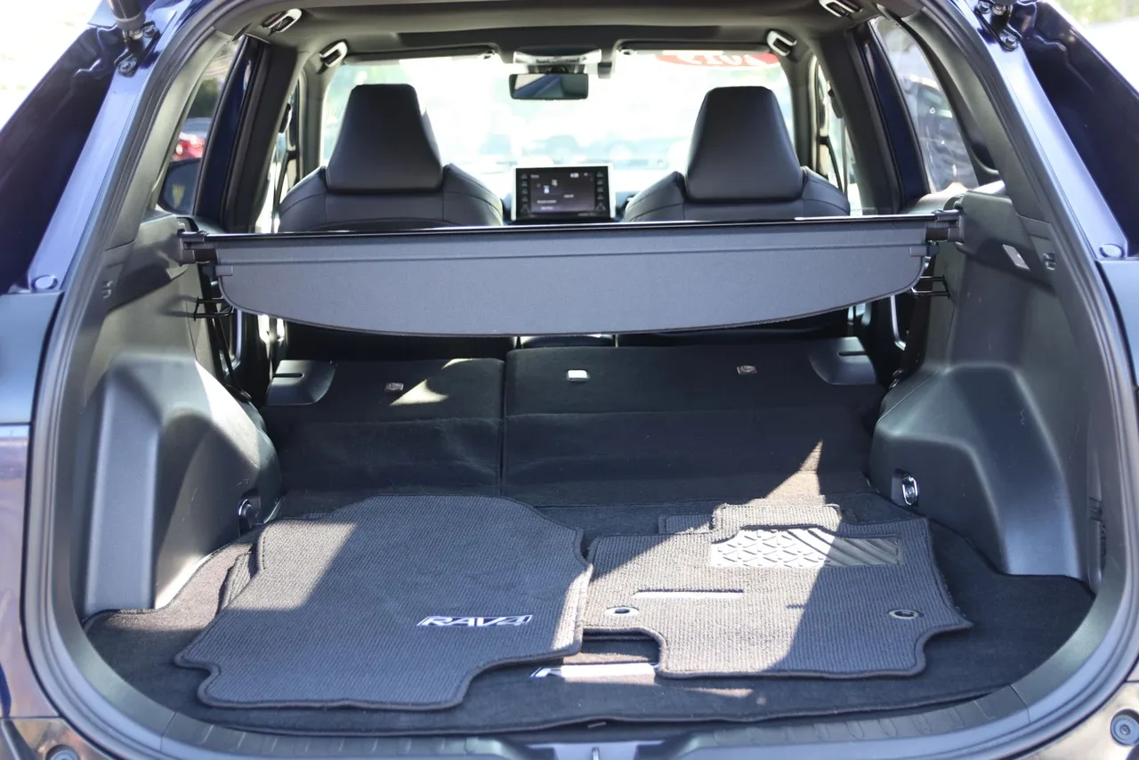 2019 Toyota RAV4 Hybrid XSE Sport Utility 4D in Blue — photo 11 of 38