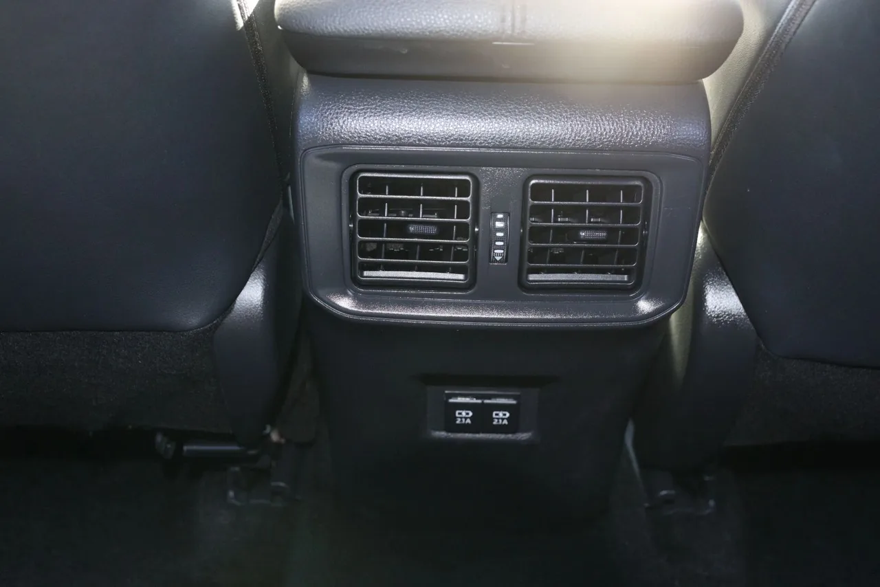 2019 Toyota RAV4 Hybrid XSE Sport Utility 4D in Blue — photo 23 of 38