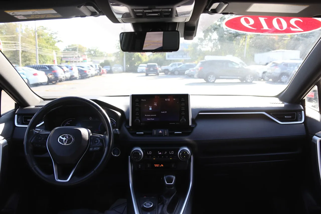 2019 Toyota RAV4 Hybrid XSE Sport Utility 4D in Blue — photo 24 of 38