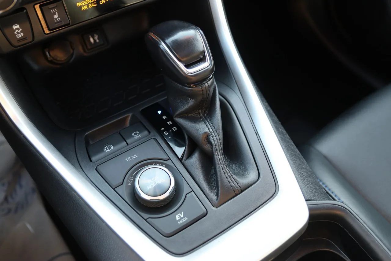 2019 Toyota RAV4 Hybrid XSE Sport Utility 4D in Blue — photo 27 of 38