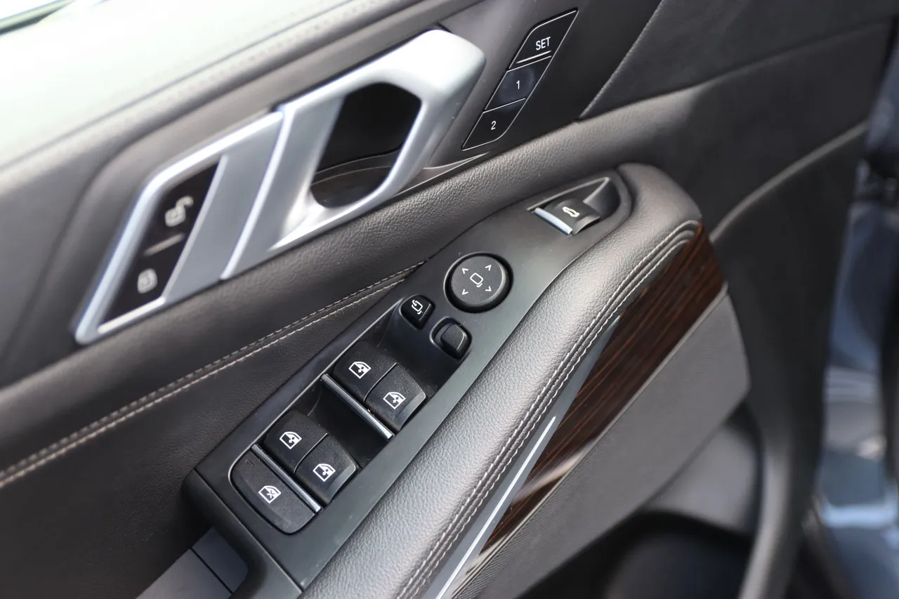 2020 BMW X5 — photo 10 of 31