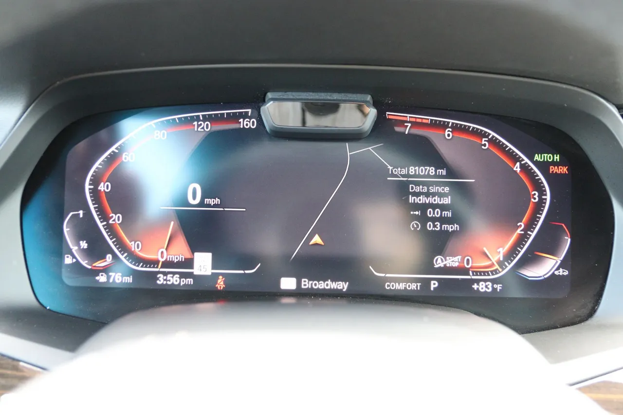 2020 BMW X5 — photo 22 of 31