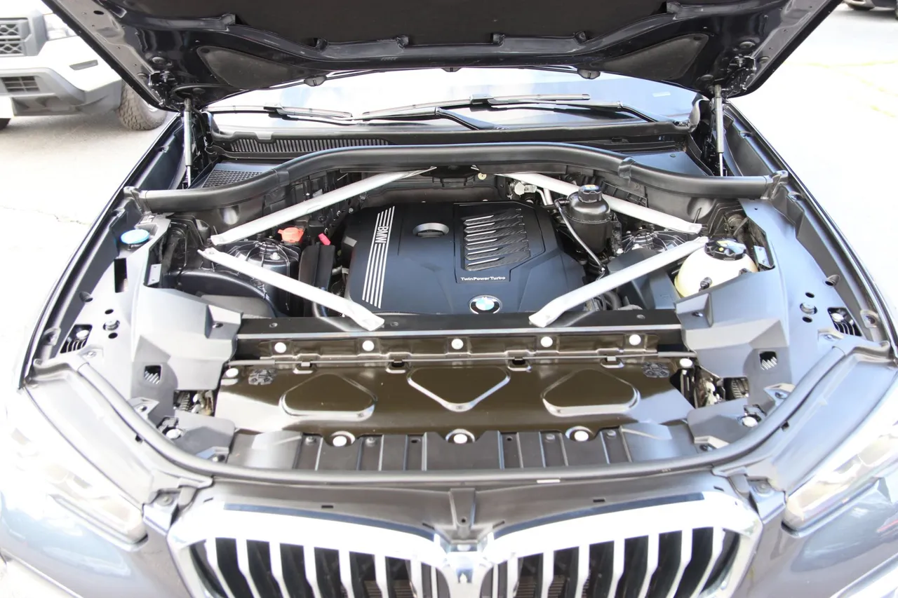 2020 BMW X5 — photo 29 of 31