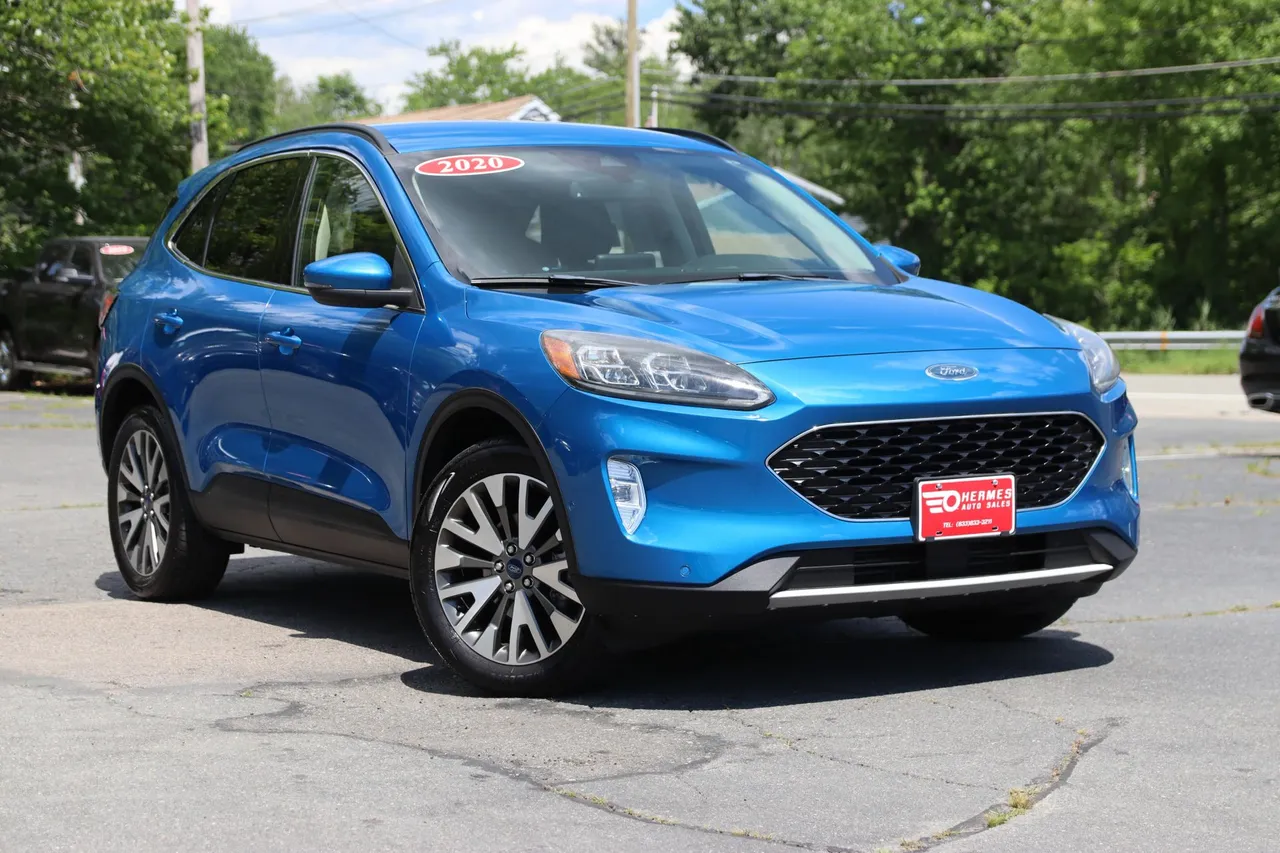 2020 Ford Escape — photo 7 of 31