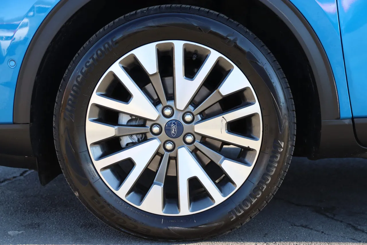 2020 Ford Escape — photo 29 of 31