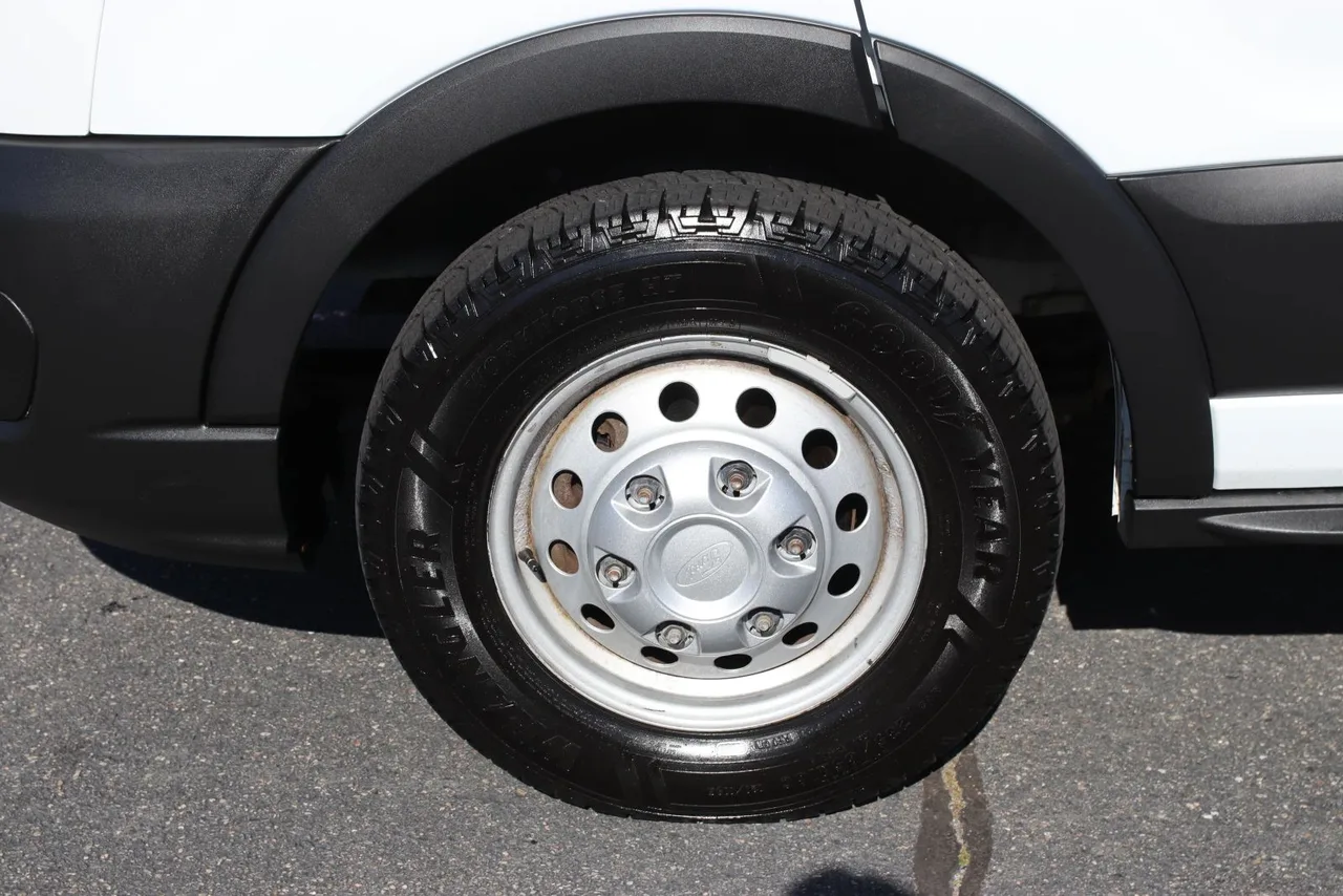 2020 Ford Transit 250 Cargo Van LOW Roof W/rwb Van 3D in White — photo 4 of 30