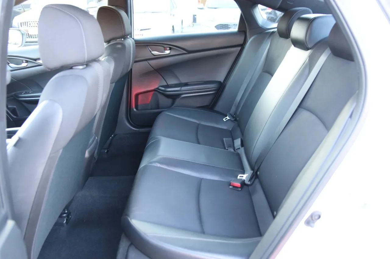 2020 Honda Civic — photo 13 of 27