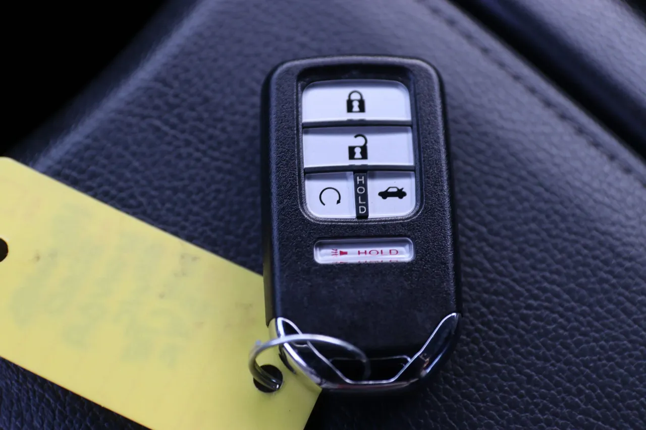 2020 Honda Civic — photo 25 of 27