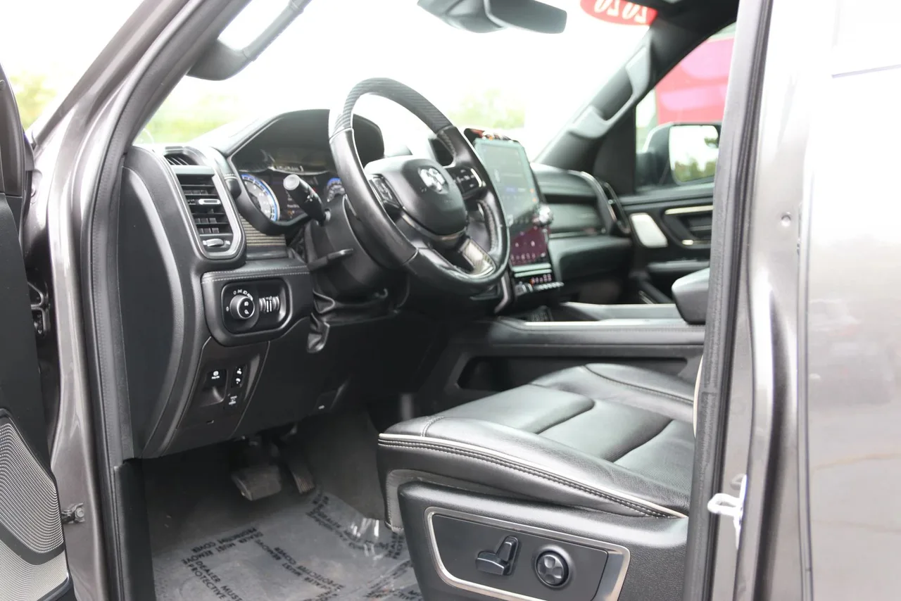 2020 Ram 1500 Crew Cab Limited Pickup 4D 5 1/2 ft in Gray — photo 18 of 58