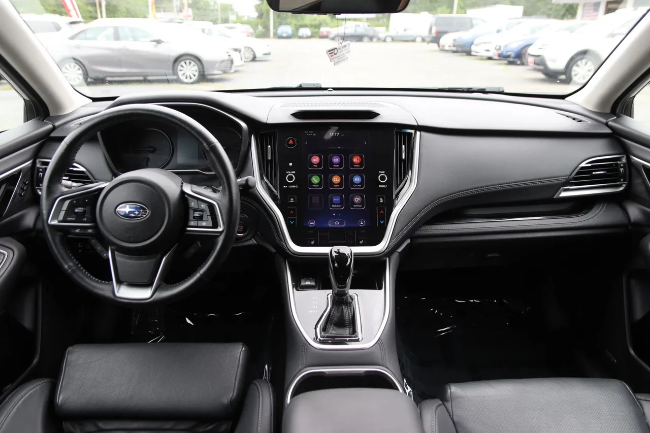 2020 Subaru Outback — photo 20 of 33